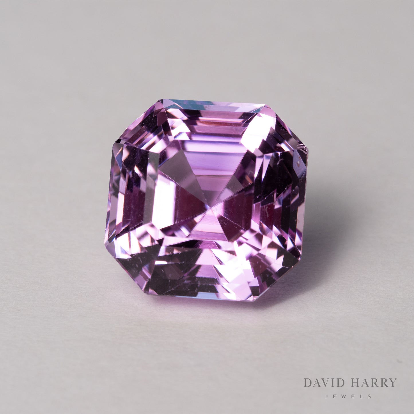 26.15ct Patroke Kunzite
