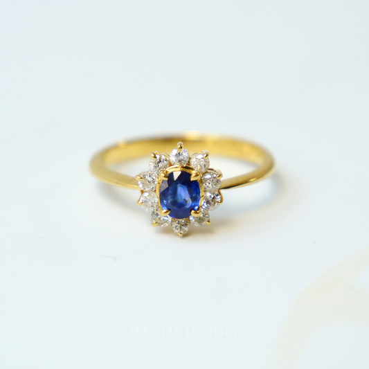 Antique 0.30ct Ceylon Sapphire & 0.30ct Diamond 18K Ring