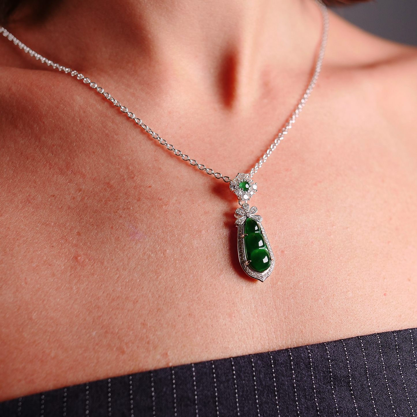 Type A Imperial Jadeite Pea Pod