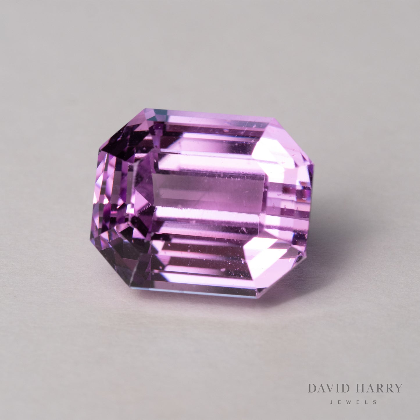 28.85ct Patroke Kunzite