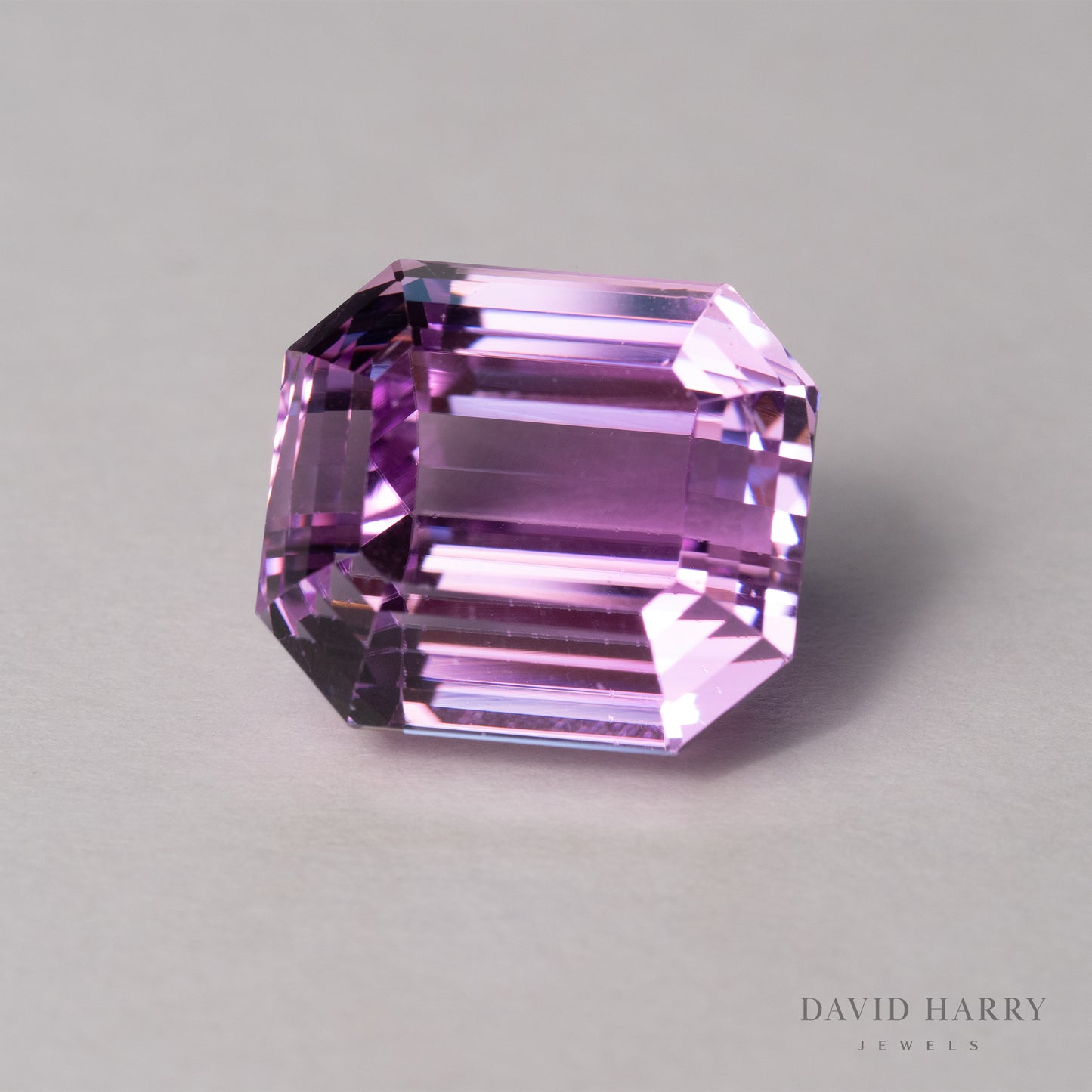 27.60ct Patroke Kunzite