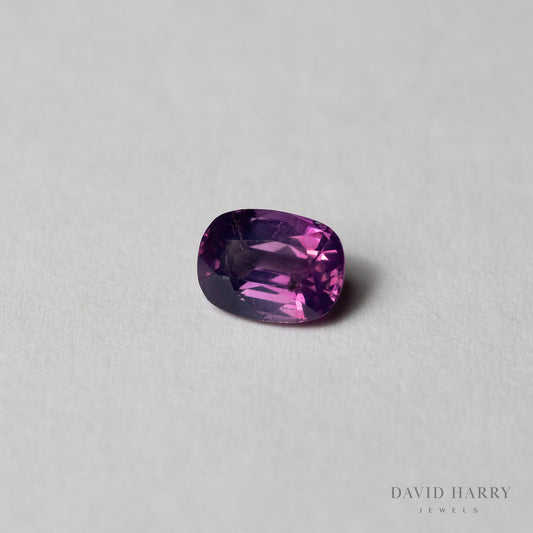 Certified No heat 1.52ct Kashmir Purple Sapphire